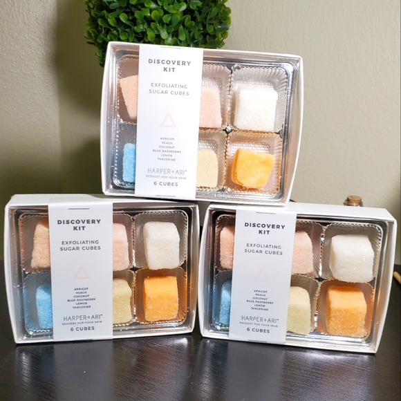 Harper + Ari Exfoliating Sugar Cubes - Picture 1 of 3